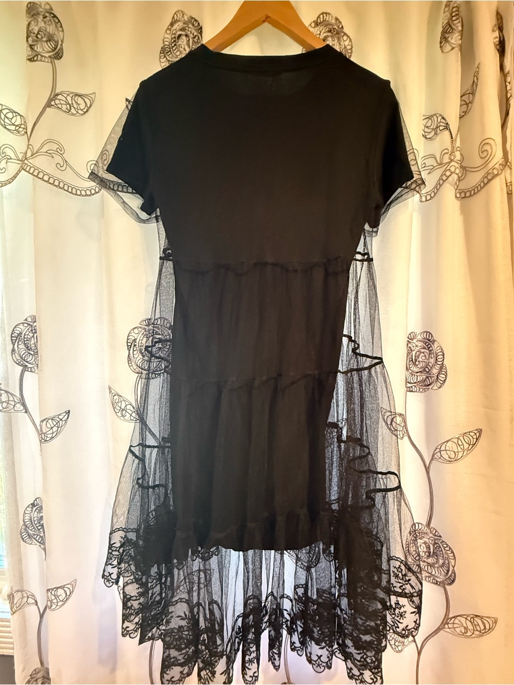 NWT Alice + Olivia by Stacey Bendet Black Tulle Lace Overlay Dress XS $395